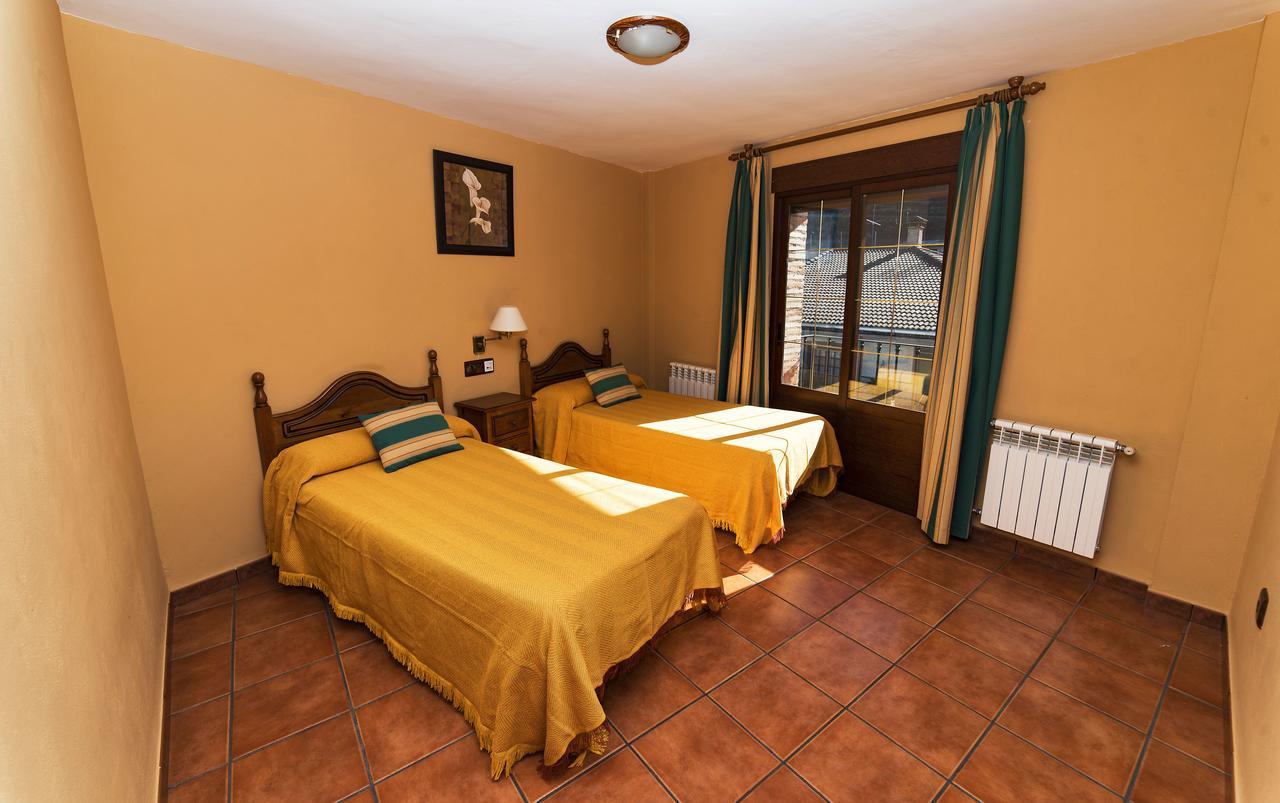 Apartamentos Raisa Орнос Экстерьер фото